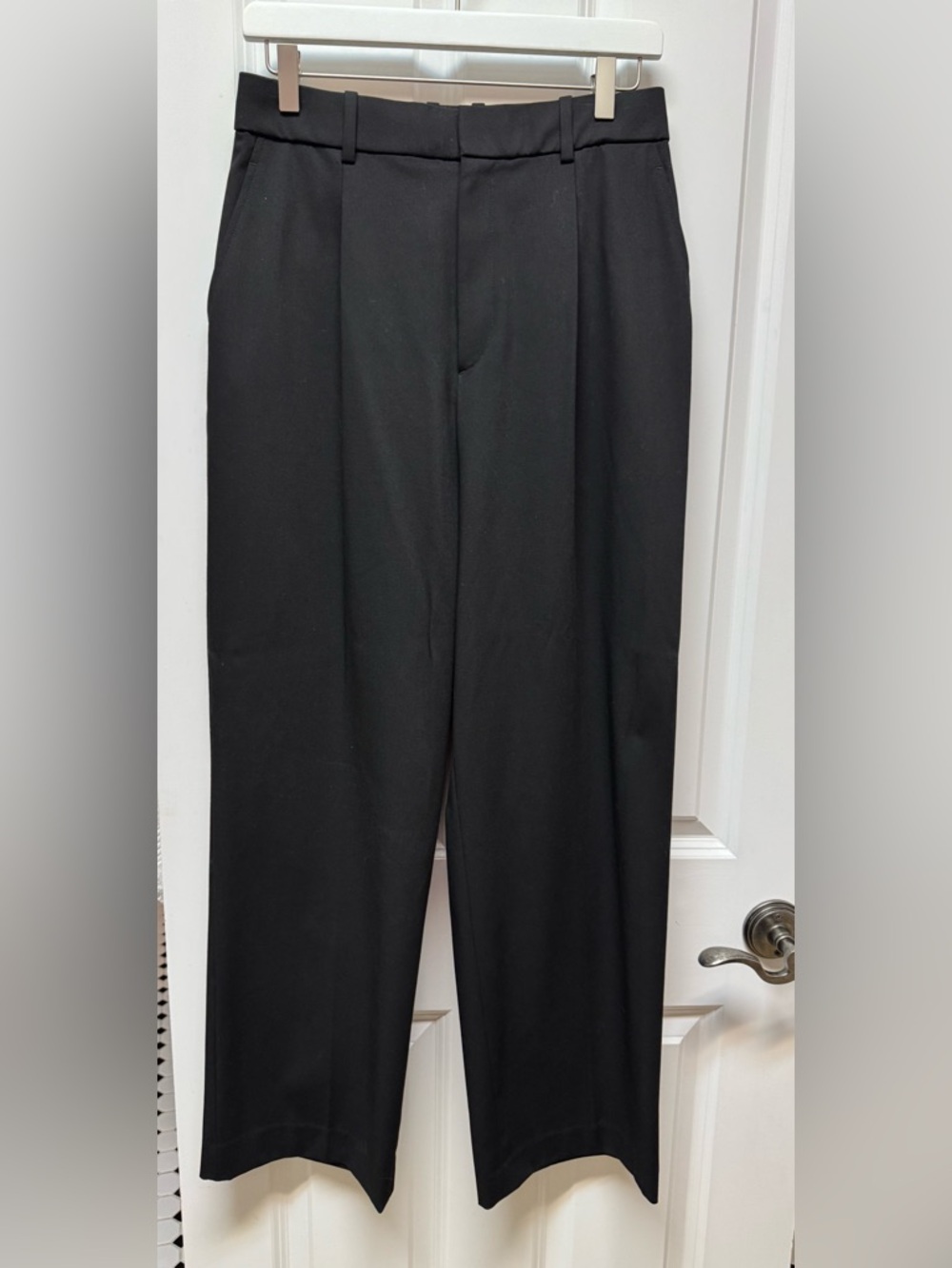 Uniqlo black wide leg trouser
